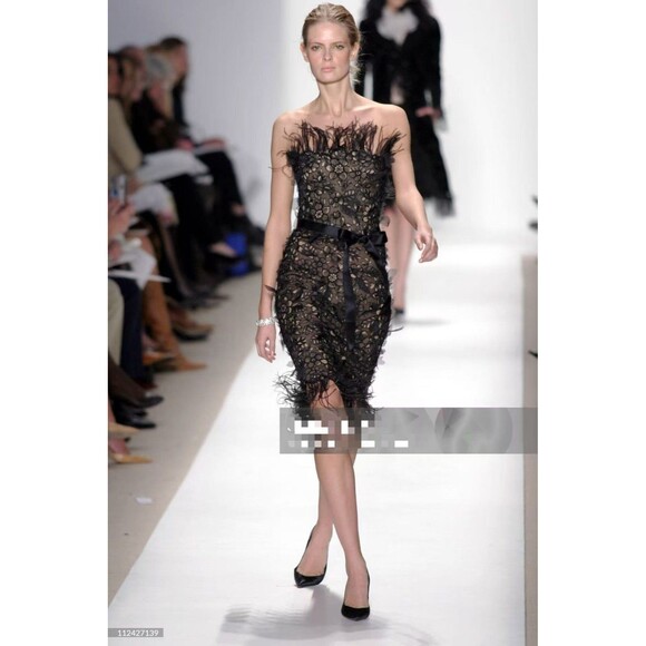 Oscar de la Renta F/W 2004 Silk Ostrich Feather Beaded Embellished Dress Sz 10 - Picture 3 of 13